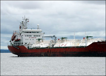 tàu chở xăng dầu