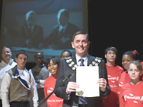 Mayor of Newham Sir Robin Wales signs pledge