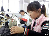 Trabalhadoras na indústria têxtil da China.
