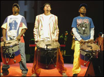 Afroreggae no Barbican em 2006. Foto: Ierê Ferreira