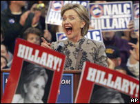 Hillary Clinton durante discurso após vitória em New Hampshire