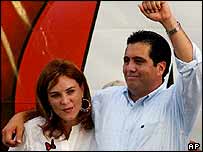 Torrijos usou conquistas do pai em campanha