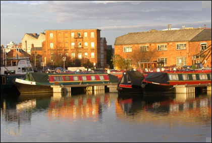 Diglis banal basin by Andrew Darge