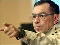 Emekli Korgeneral Ricardo Sanchez