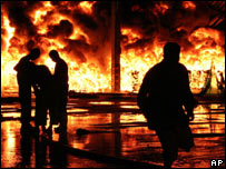 Nhà máy cao su phát hỏa