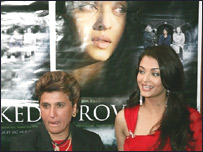  ऐश्वर्या राय और किरणजीत आहलूवालिया 