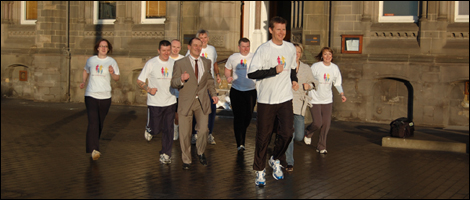 Steve Cram leads the runners