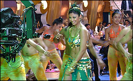 Shilpa Shetty on the sets of Khamosh