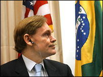 Zoellick está no Brasil para preparar visita de Bush, em novembro