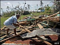Destruição provocada pelo Furacão Félix na área dos índios Miskito, na fronteira entre Honduras e Nicarágua