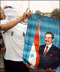 تظاهرات هواداران صدام حسين در زادگاه او، تکريت