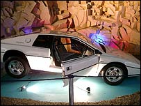 Xe Lotus của James Bond