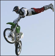 Motorbike stunt (mikezite.co.uk)