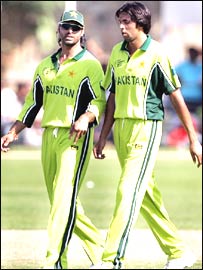 شعیب اختر اور محمد آصف