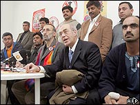 ان پاکستانیوں کے وکیل