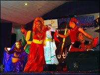 कार्निवल में नृत्य