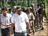 अधिकारी