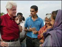 श्रीलंका पहुँचे क्लिंटन