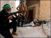 نجف میں شیعہ ملیشیا کے ارکان