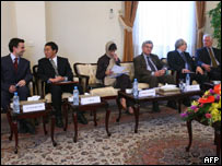 سفيران خارجی در تهران پاسخ ايران را تحويل گرفتند