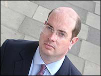 Phóng viên Andrew Gilligan