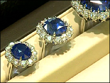 Réplicas do anel de noivado de Kate Middleton