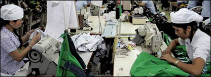 Công nhân may mặc