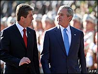 O presidente búlgaro Georgy Parvanov e George W. Bush