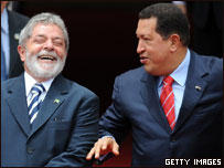 Os presidentes do Brasil, Luiz Inácio Lula da Silva, e da Venezuela, Hugo Chávez, em Caracas