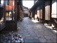 Історичний центр Сараєво: по вивісках видно, в якій ви частині