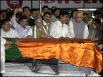 महाजन का पार्थिव शरीर