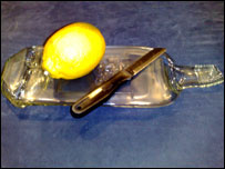 Glass chopping board