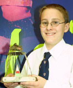 Aeron o Ysgol Uwchradd Llanidloes  - Tlws Unawdydd Piano (unrhyw oedran)