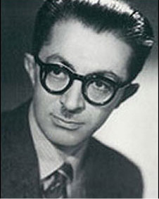 صادق هدایت در نمایی از فیلم از خانه شماره  ۳۷ ساخته سم کلانتری و محسن شهرنازدار 