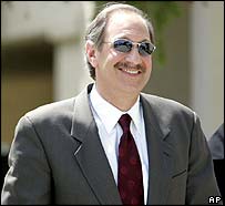 Luật sư Mark Geragos nói ông muốn ngăn chặn người làm hại Jackson