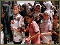 कैंप में बच्चे