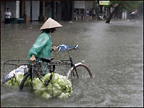 Hà Nội trong những ngày ngập lụt