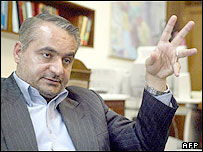 حسين موسويان، از اعضای ارشد هيات ايرانی در مذاکرات هسته ای با اروپا