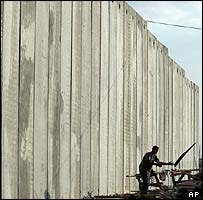 Barreira de segurança construída por Israel