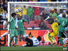 الهدف الأول