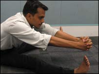 चक्कीचालन की एक मुद्रा