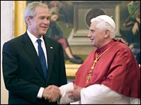 George W. Bush e Bento 16