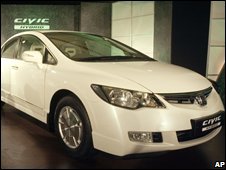 Khủng hoảng tín dụng ảnh hưởng tới người tiêu dùng