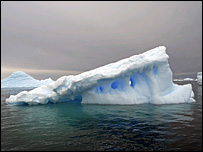 Güney Kutbu'nda bir buz kütlesi