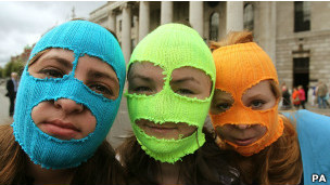 Сторонники Pussy Riot на демонстрации