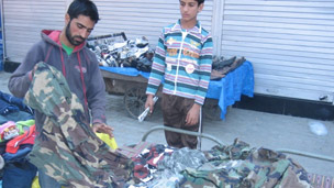 کشمیر میں فروخت ہونے والی امریکی فوجیوں کی وردیاں