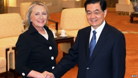 Hồ Cẩm Đào tiếp Hillary Clinton tại Đại lễ đường nhân dân ở Bắc Kinh