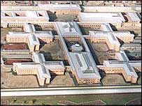 بیلمارش جیل جہاں مشتبہ غیرملکی قید ہیں 