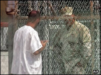 prisioneiro em Guantánamo