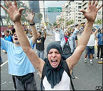 Manifestantes anti-Chávez em Caracas